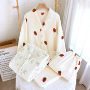 Ensemble pyjama polaire femme blanc motifs fraises