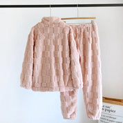 Ensemble pyjama cocooning de couleur rose pour femme