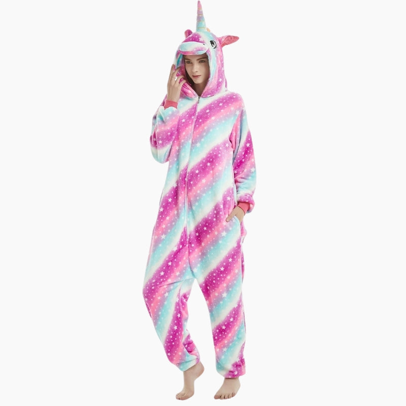 Pyjama rose et bleu en matière pilou pilou style licorne : pilou pilou femme licorne, pilou pilou licorne femme