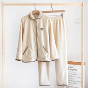Pyjama couple crème et marron avec motif mignon
