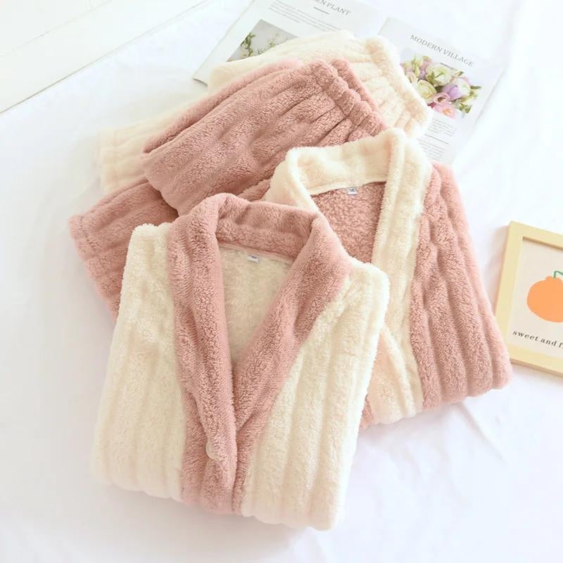 Pyjama en pilou crème et rose