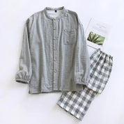 Pyjama homme ouvert devant