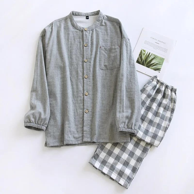 Pyjama homme ouvert devant