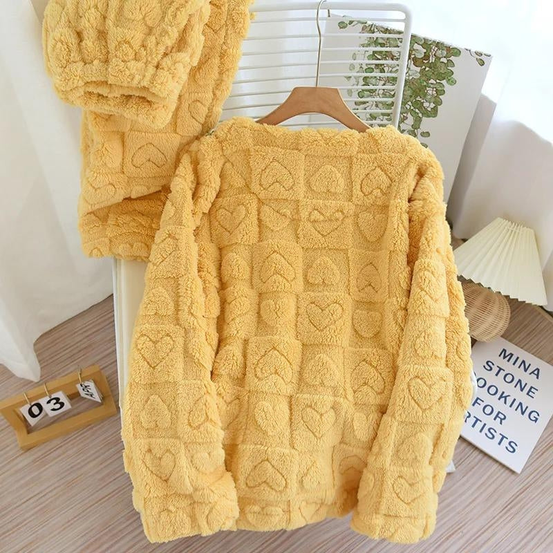 Pyjama de couleur jaune en matière plaid